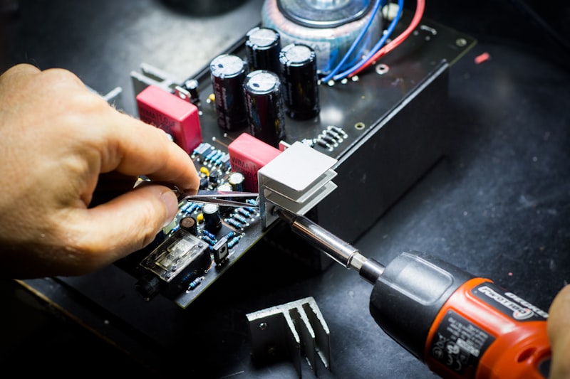 iPhone screen repair in New Delhi at Apple Repair Centre
